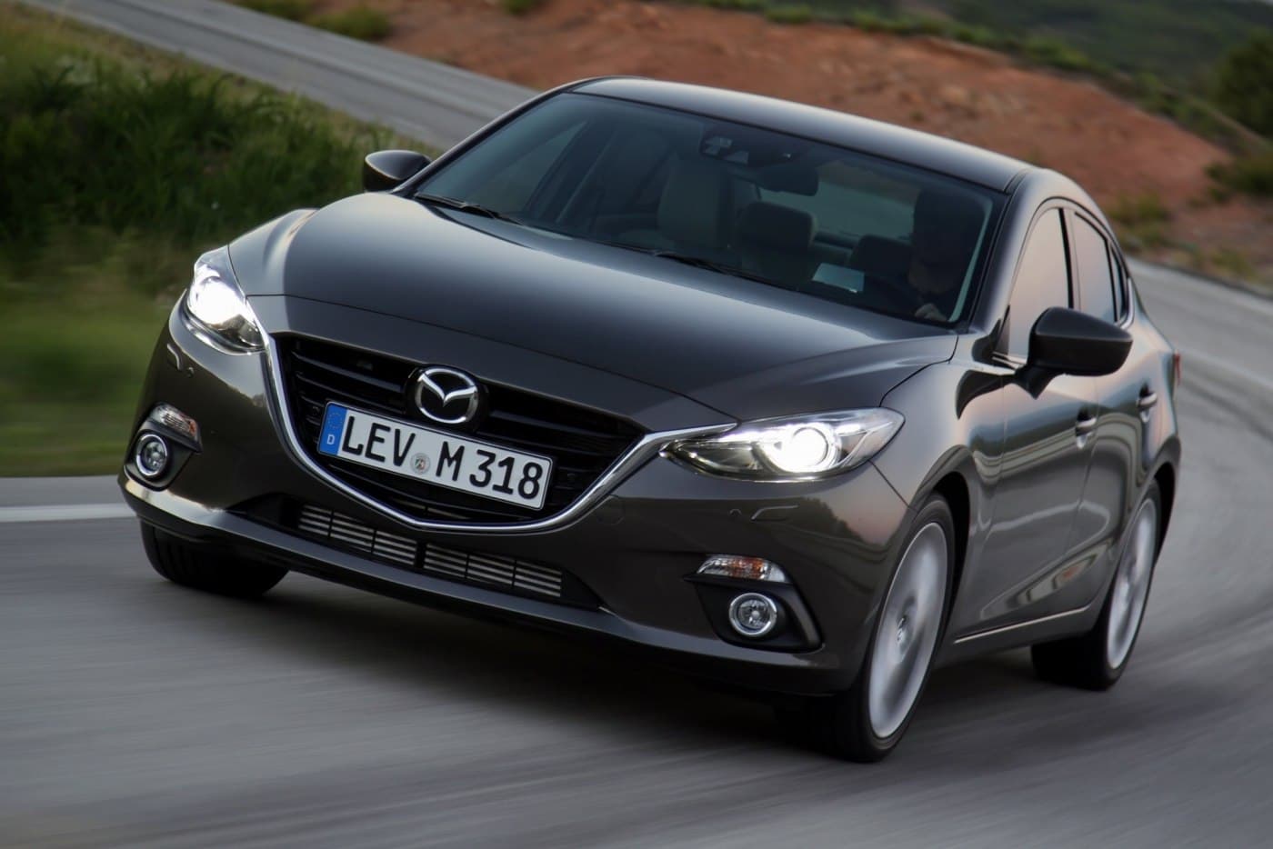 MAZDA3 1