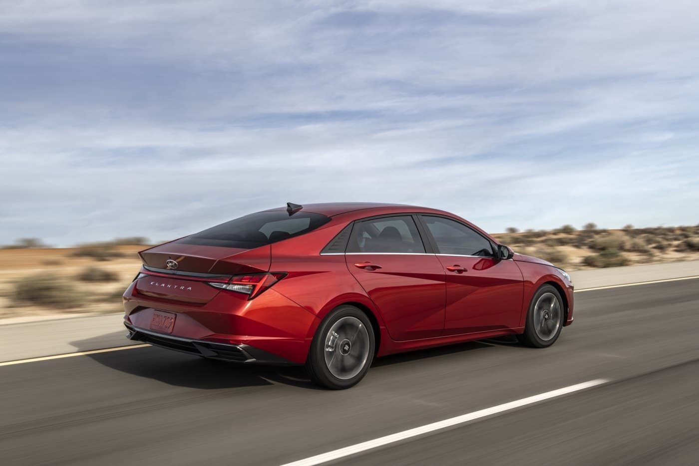 ELANTRA1